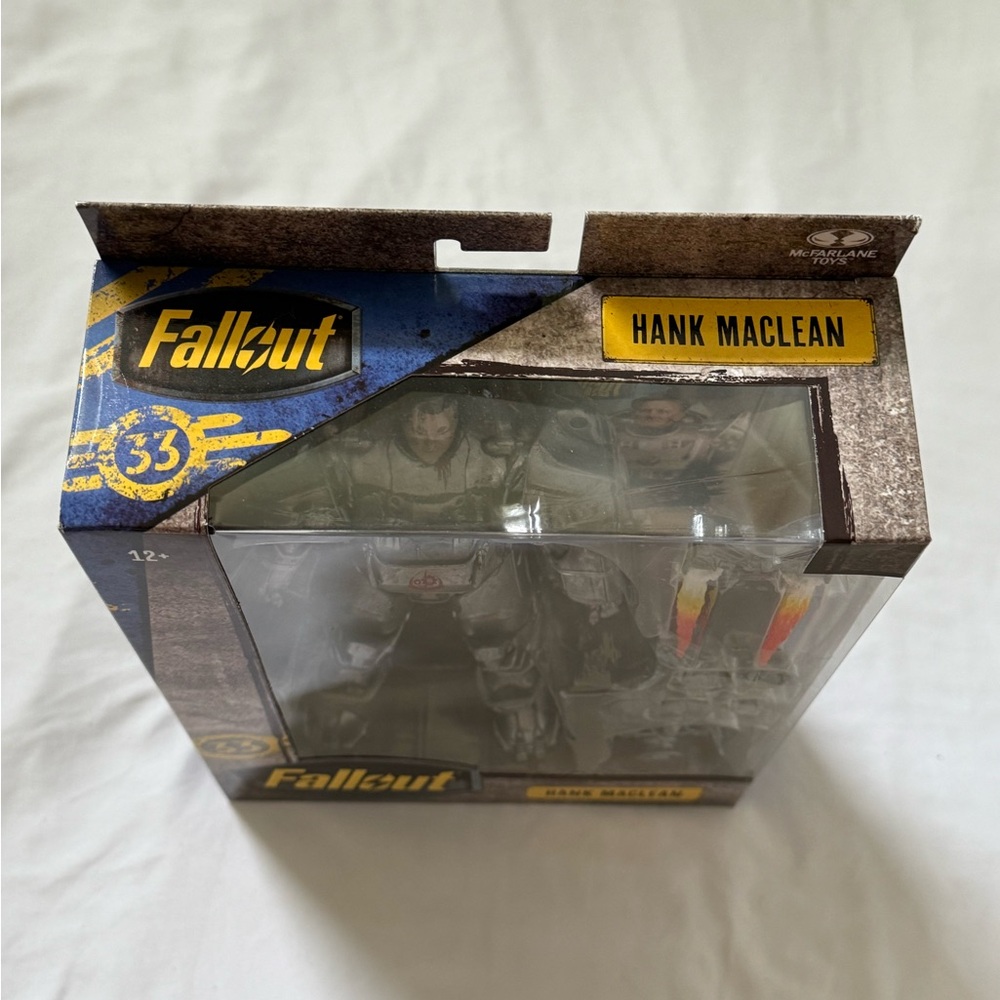 Hank MacLean (Fallout TV Series) 7" Deluxe Action Figure - McFarlane Toys - Picture 3 of 3